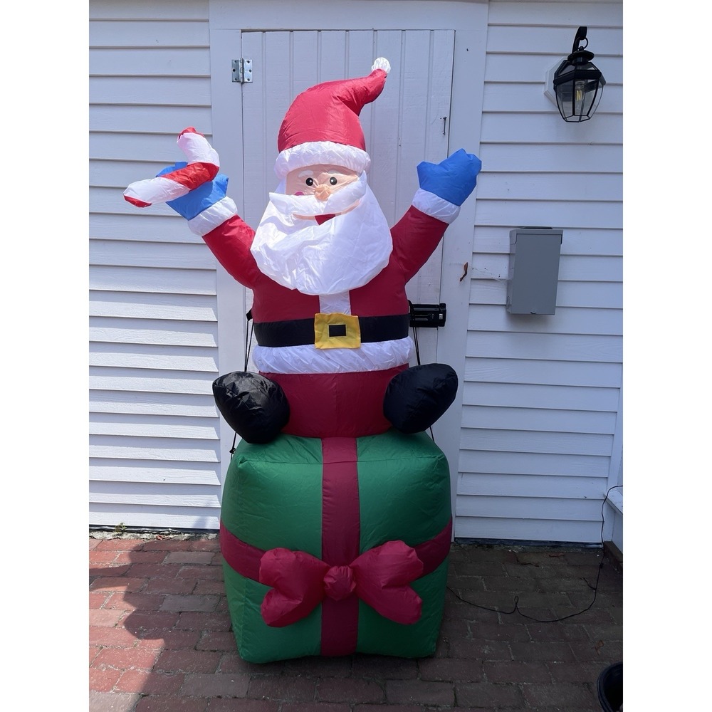 6 FT Christmas Inflatables Santa Claus Waterproof 6  Lighted  Blow I8M2
